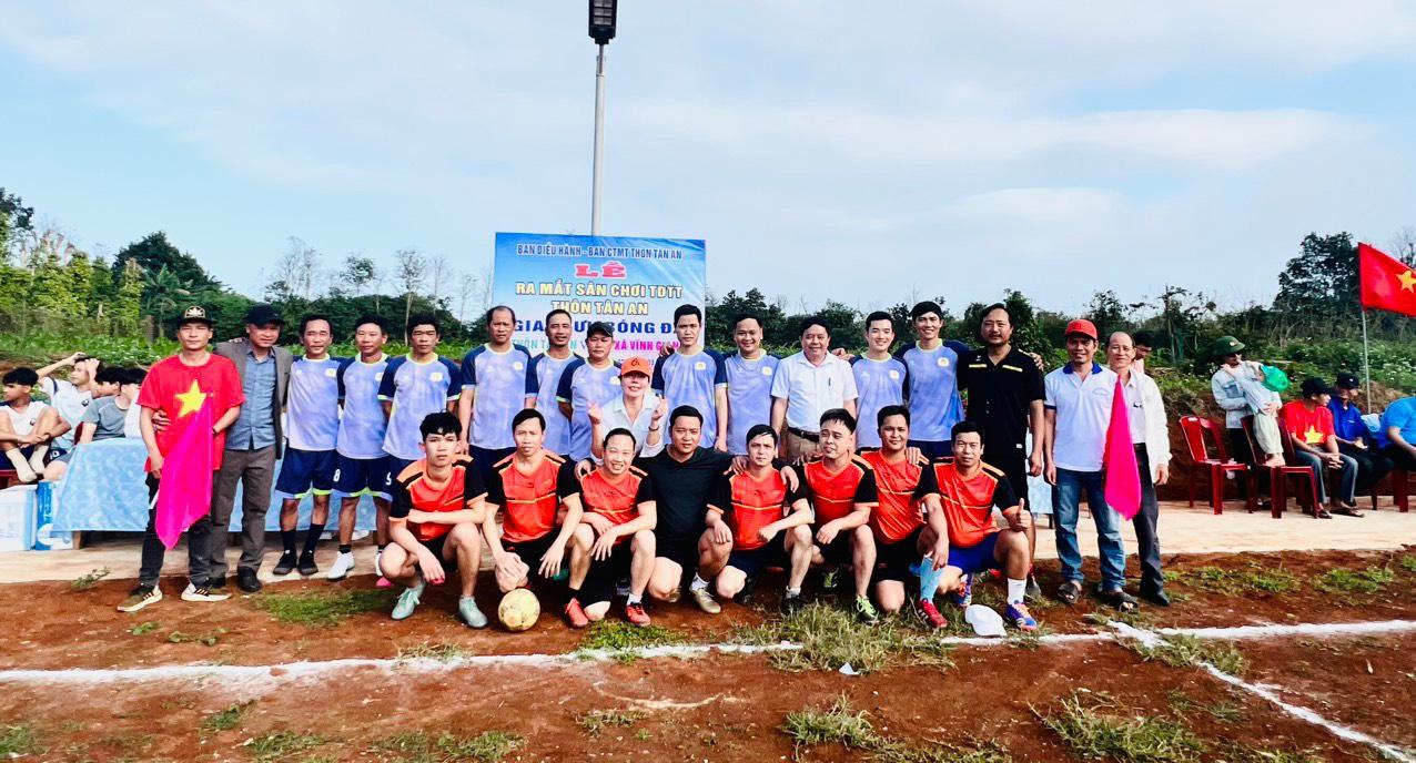 Thôn Tân An – xã Vĩnh Giang tổ chức Lễ ra mắt sân vui chơi TDTT